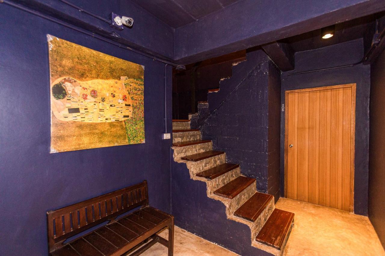 Oyo 435 Frame Residence Phuket Esterno foto