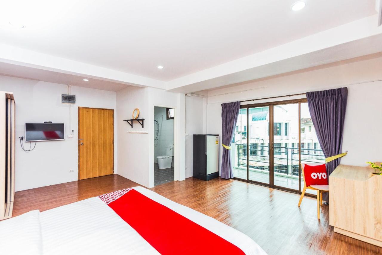 Oyo 435 Frame Residence Phuket Esterno foto